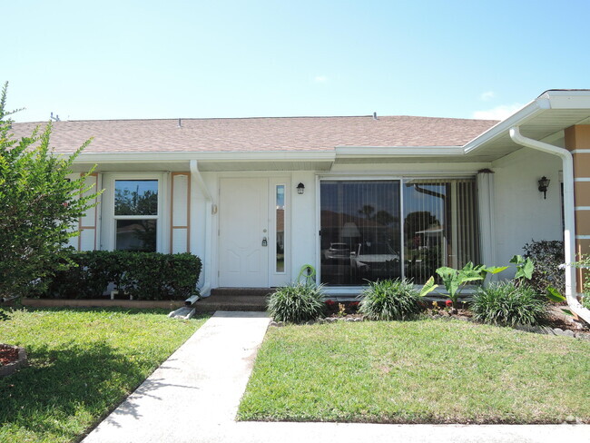Building Photo - 1233 S Lakes End Dr Unit C Rental
