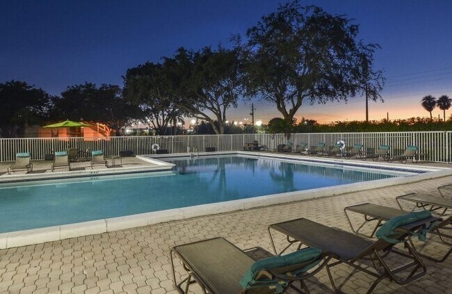 Piscina de noche