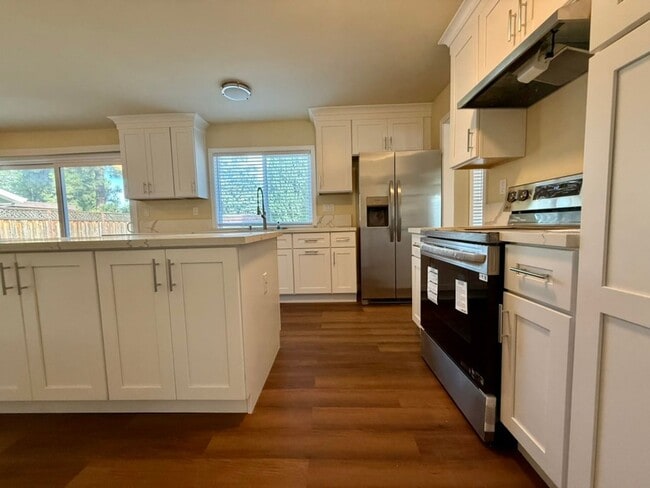 Photo - Beautiful, Completely Remodeled 4 Bed 2.5 Bath Fremont Home - Huge Bonus Room