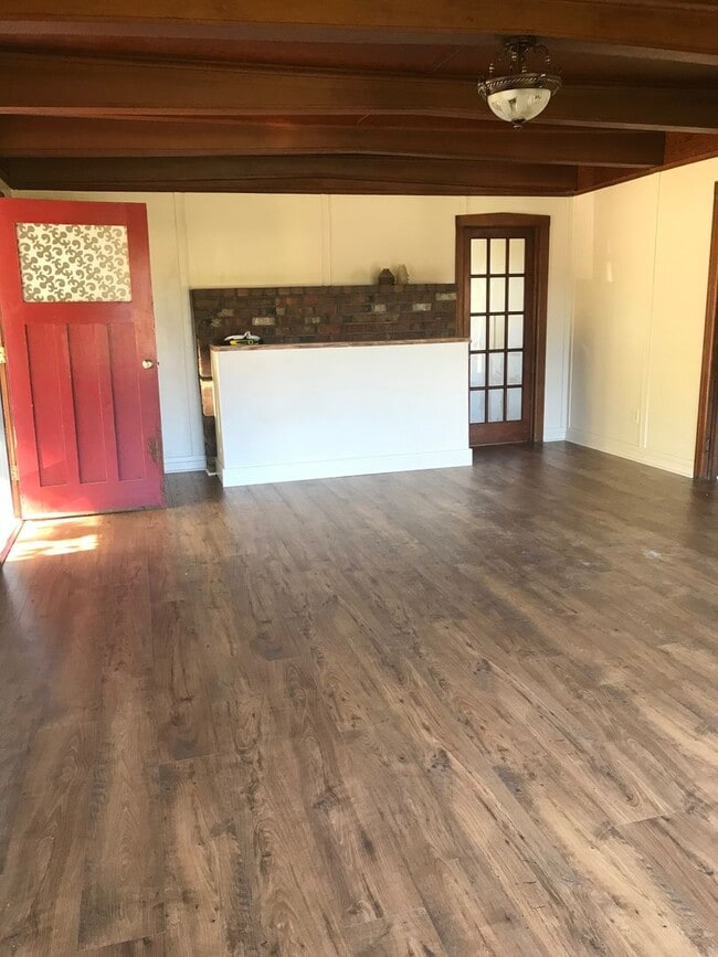 Photo - Country Living