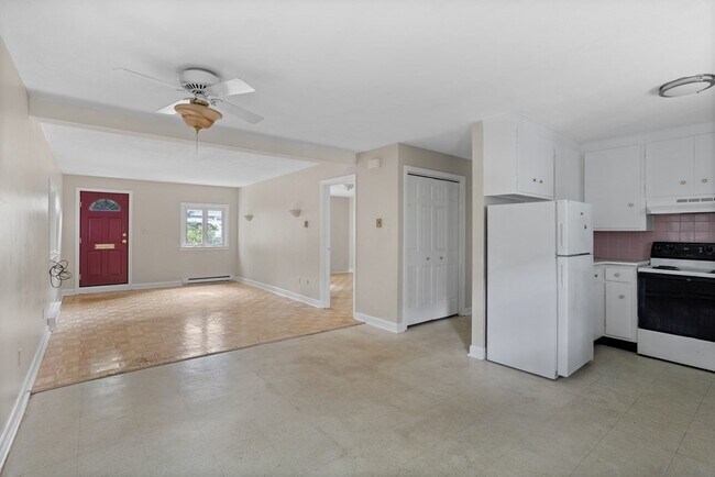 Photo - 72A Cushing St Unit #A