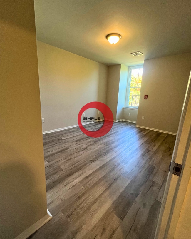 Photo - 556 Main St Unit C2