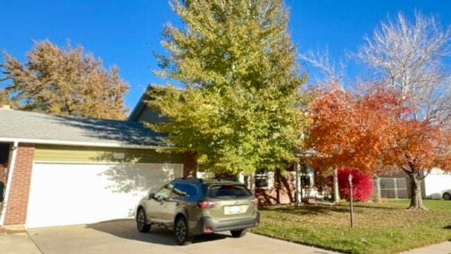 Building Photo - Lovely 3-Bedroom House with Shaded Yard