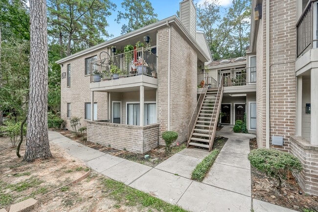Building Photo - 3500 Tangle Brush Dr Unit 209 Rental