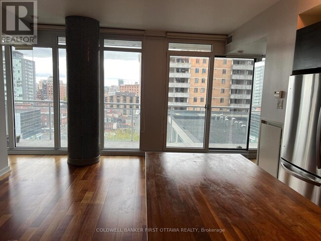 Photo - 324 Laurier Ave W Unité 914