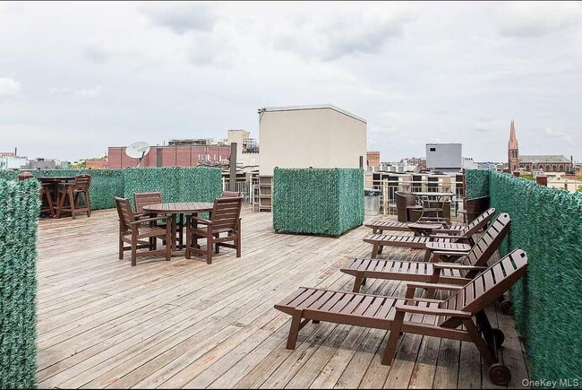 Photo - 21 Montrose Ave