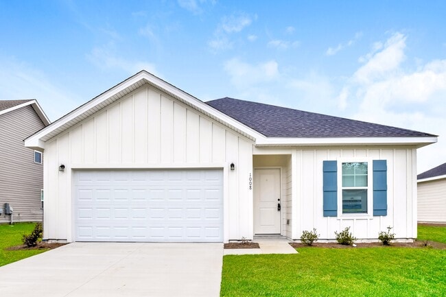 Building Photo - 1008 Autumns Wood Cir E