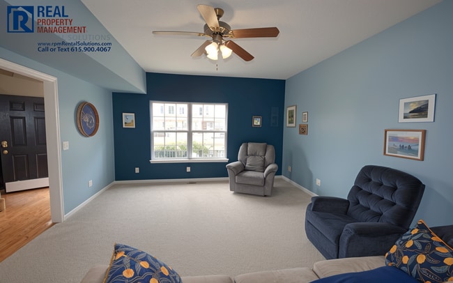 Photo - Lovely 2BR/2.5 BA Murfreesboro townhome close to I-24! Washer/dryer included!