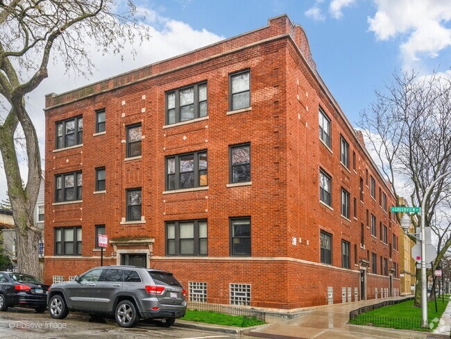 Building Photo - 3401 N Greenview Ave Unit 2S Rental