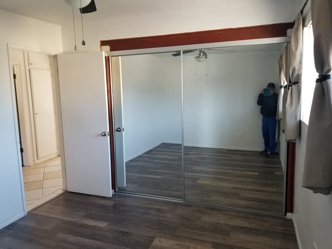 Photo - 16651 Bartlett Ln Unit 4