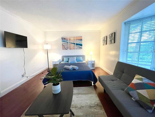 Photo - 619 Kensington Pl