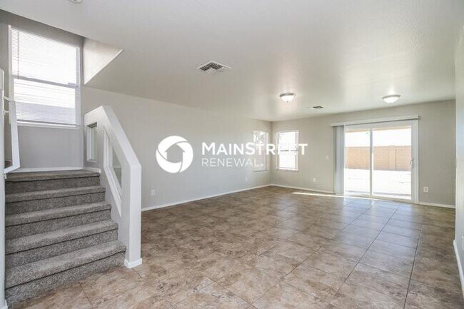 Photo - 4 Bedroom Pet-Friendly Home in San Tan Valley, AZ with Main Street Renewal