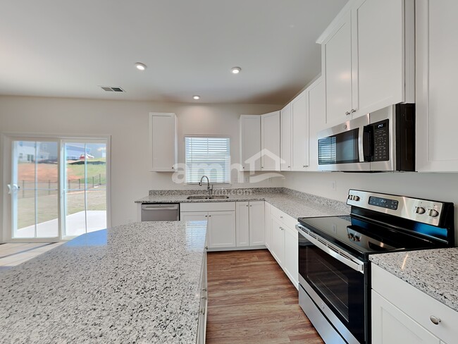 Photo - 648 Hamilton Park Dr