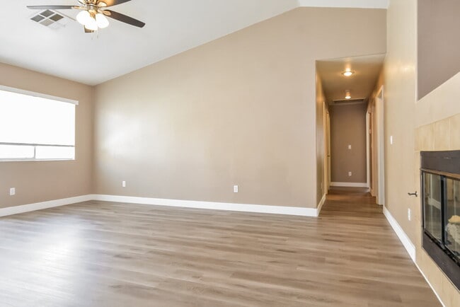 Photo - 3830 Canary Creek Ave