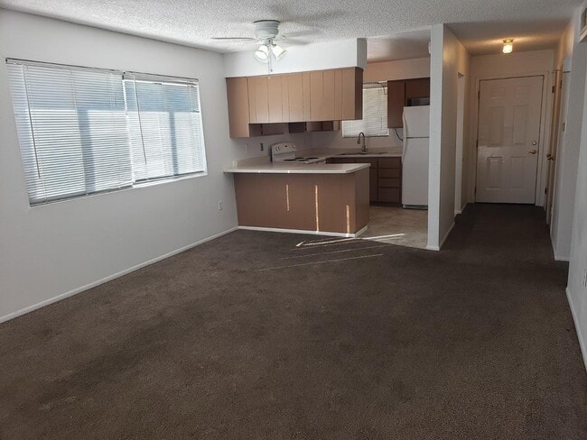 Photo - 1729 Paisano St NE