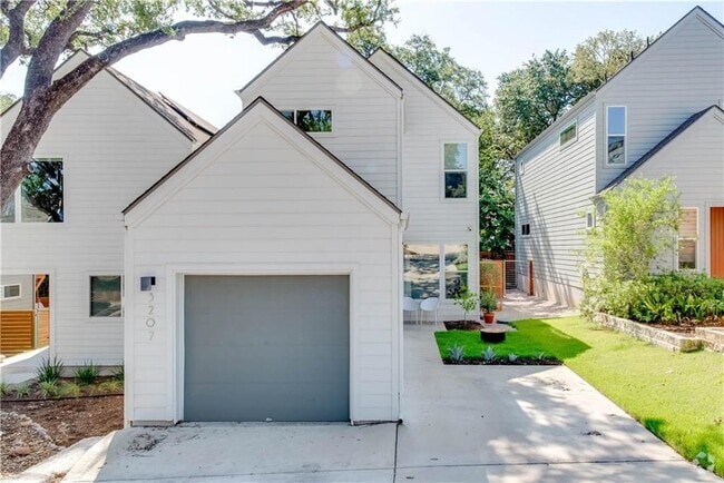 Building Photo - 3207 Aldwyche Dr Rental