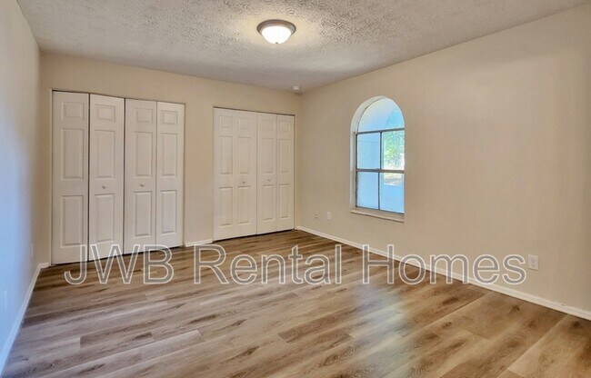 Photo - 7201 Arlington Expy Unit 106