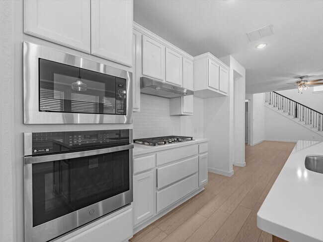 Photo - 952 Malibu Shr Ln