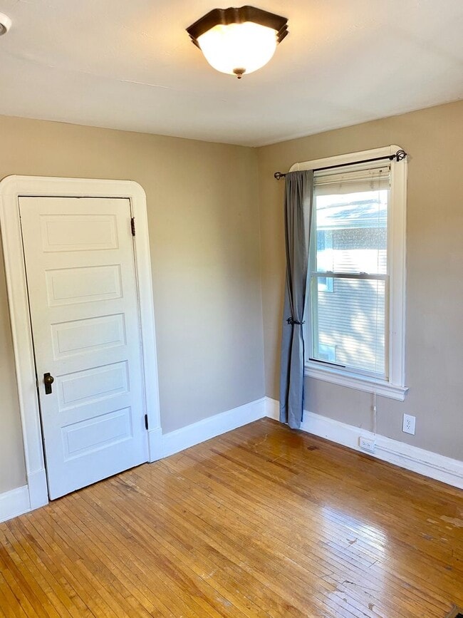 Photo - 3040 Colfax Ave South Unidad 2