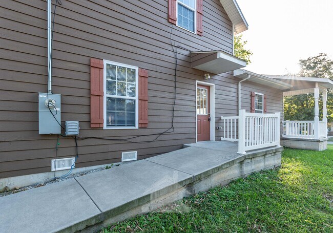 Photo - 1138 N Sherman Ave