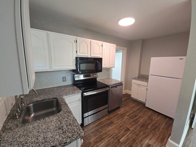 Photo - 2014 Colonial Ave