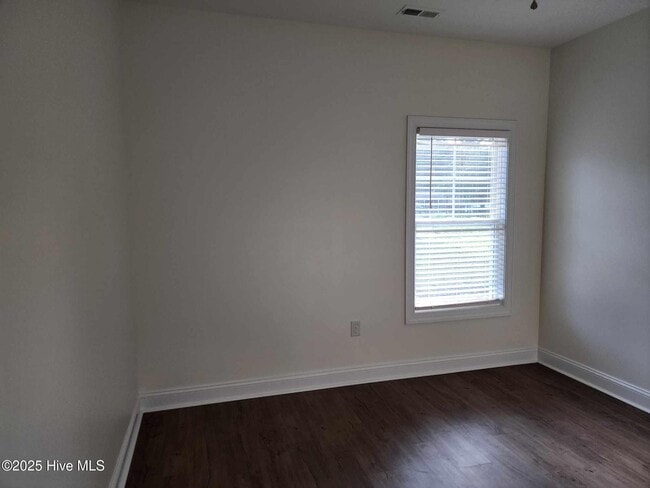 Photo - 613 Hobbs Dr
