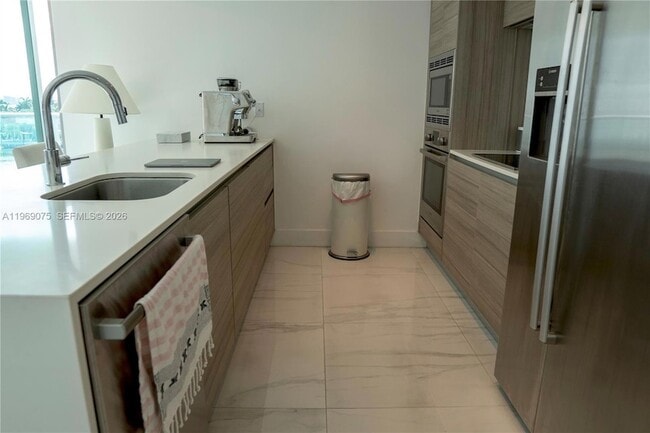 Photo - 6620 Indian Creek Dr Unit 501