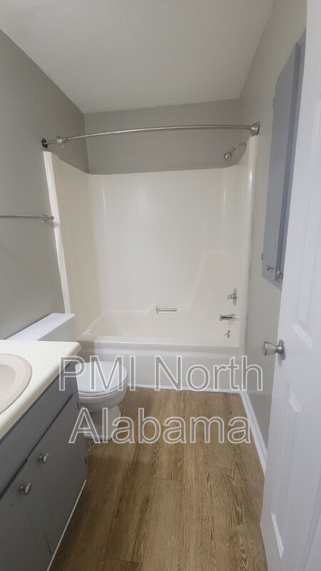 Photo - 4426 Bonnell Dr NW