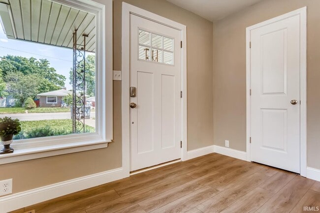 Photo - 2161 Washington Ave