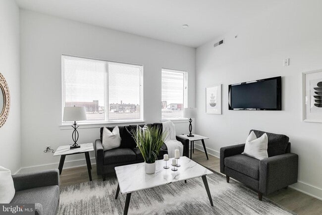 Building Photo - 2201 Washington Ave Unit 409 Rental