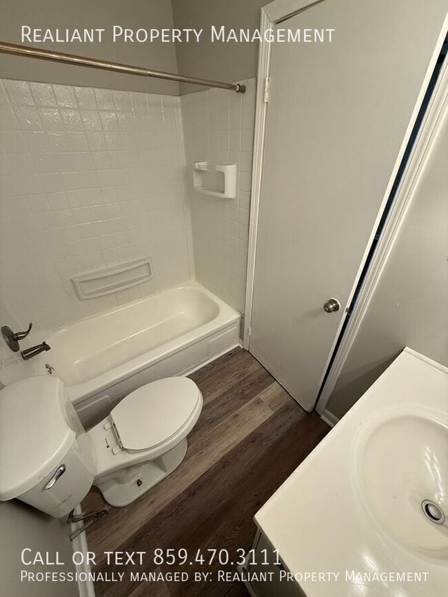 Photo - 2021 Cambridge Dr Unit 45