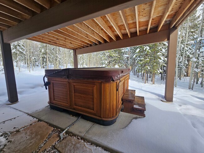 Photo - 161 Kings Ct