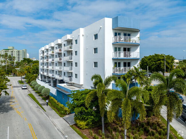 820 NW 7th Ave Miami, FL 33136 - The Atrium at Spring Garden Apartments