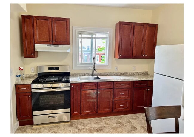 Building Photo - 3 Bedroom 1 bath in Roxbury, MA Collegiate Unit 3