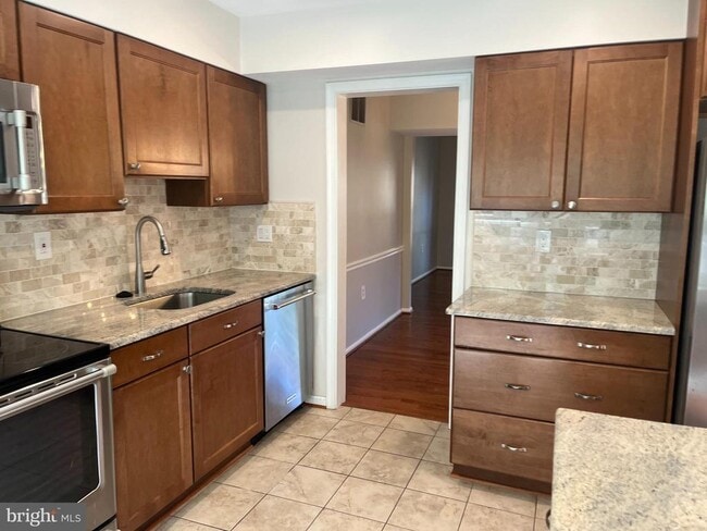 Photo - 2518 S Arlington Mill Dr