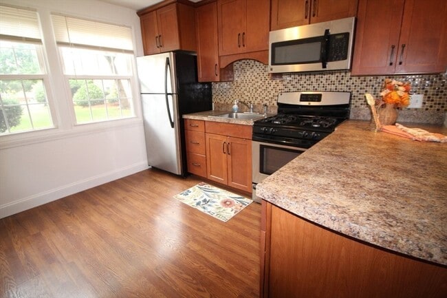 Photo - 180 Tyngsboro Rd Unidad 43