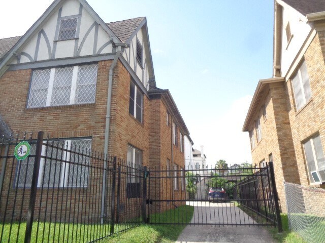 Photo - 401 W Clay St Unit 3
