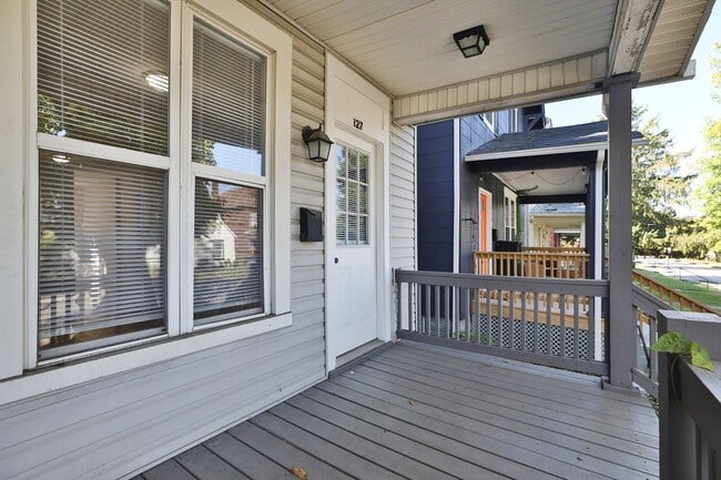 Photo - 127-129-129 E Hudson St Unit 127