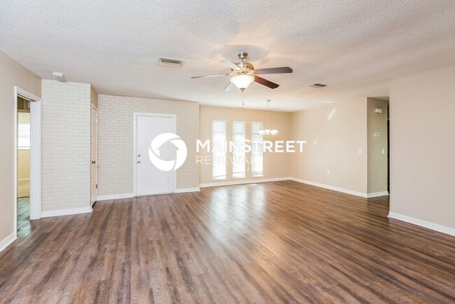 Photo - 3 Bedroom Pet-Friendly Home in Venice, FL ...