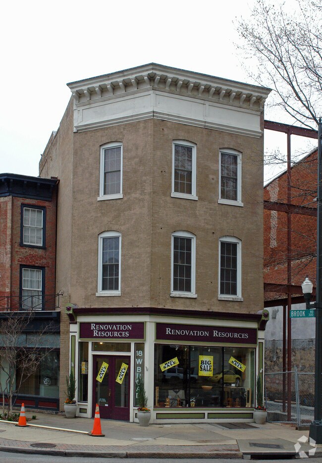 Photo - 18 W Broad St