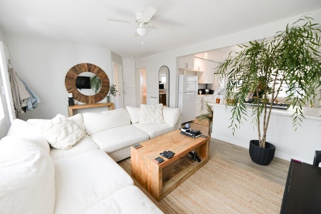 Photo - 135 Avenida Pelayo Unit Apt A