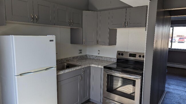 Photo - 2725 Weiss St Unit 3