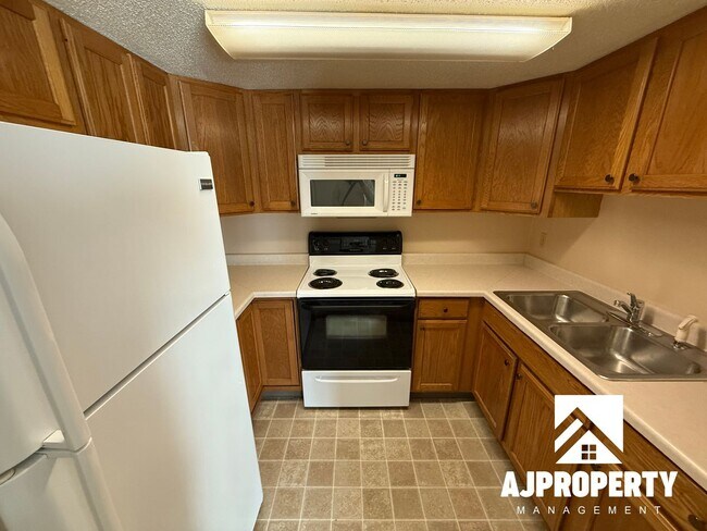 Photo - Canyon Ave Unit 2