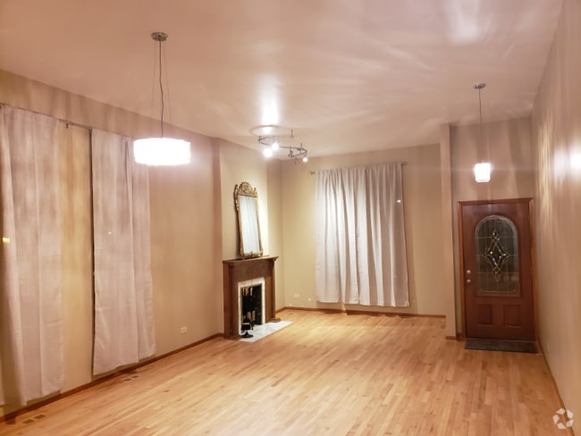 Building Photo - 4459 S Oakenwald Ave Rental