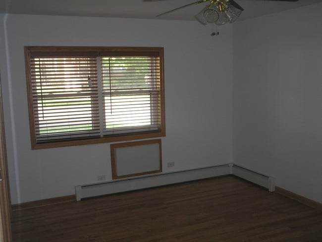 Photo - 313 Elgin Ave Unit 1