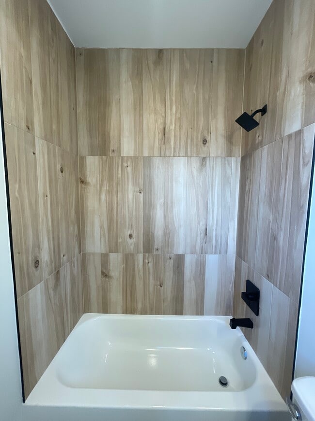 Shower - 108 Lembeck Ave Unit 3C