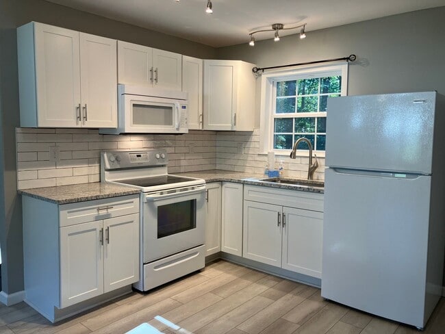 Photo - Two Bedroom Ranch in Denver