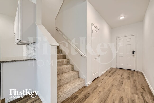 Photo - 7384 Parkside Pl Dr