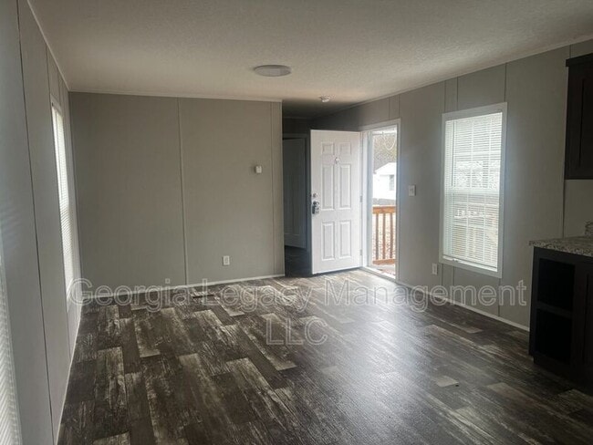 Photo - 189 Mason St