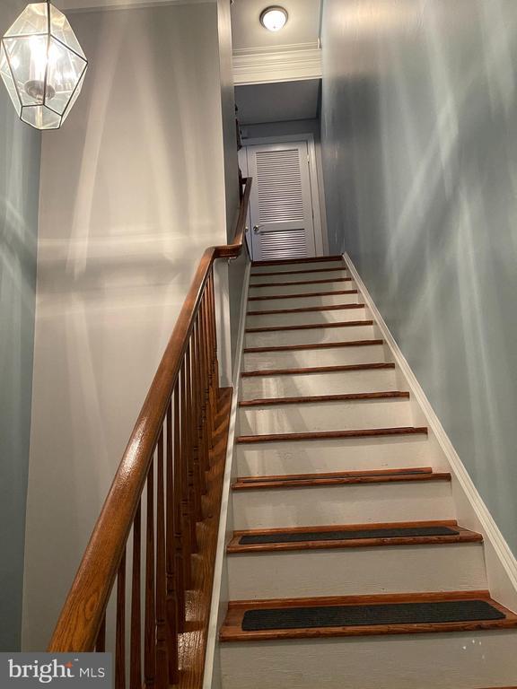 Photo - 14837 Cloverdale Rd